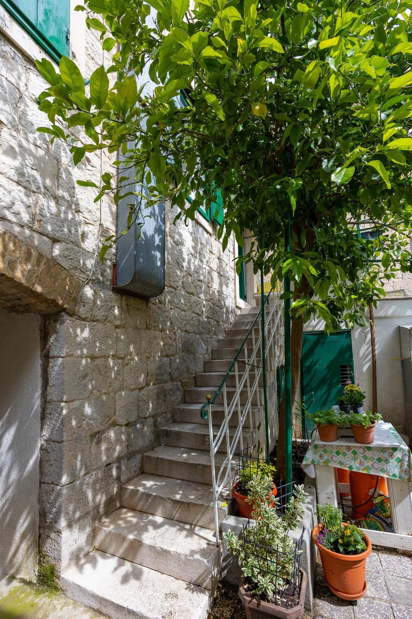 Apartman Iskra 2 斯普利特 外观 照片